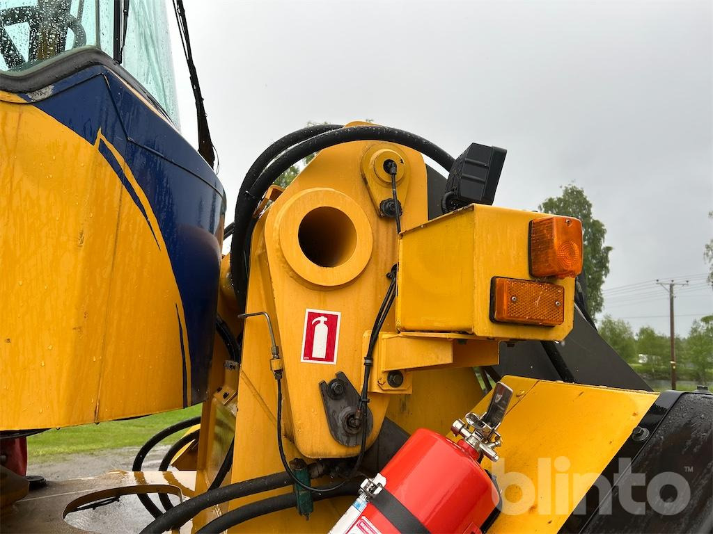 Wiellader VOLVO L70D Med Redskap