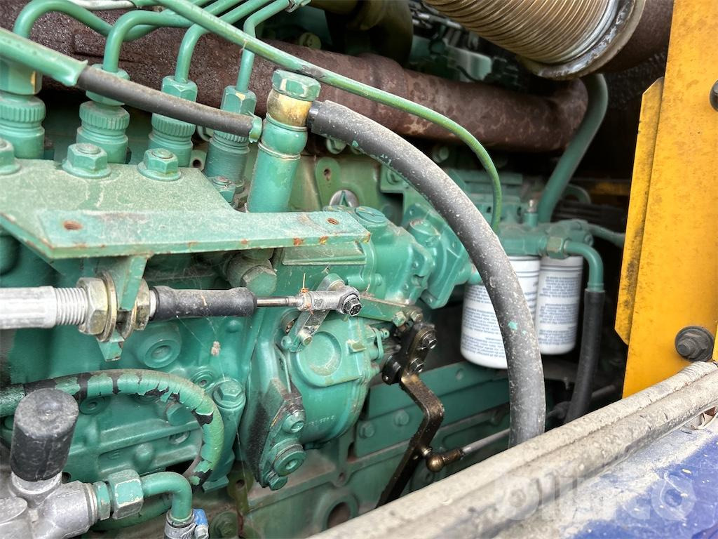 Wiellader VOLVO L70D Med Redskap