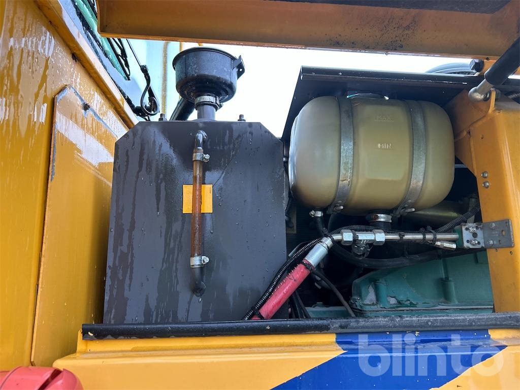 Wiellader VOLVO L70D Med Redskap