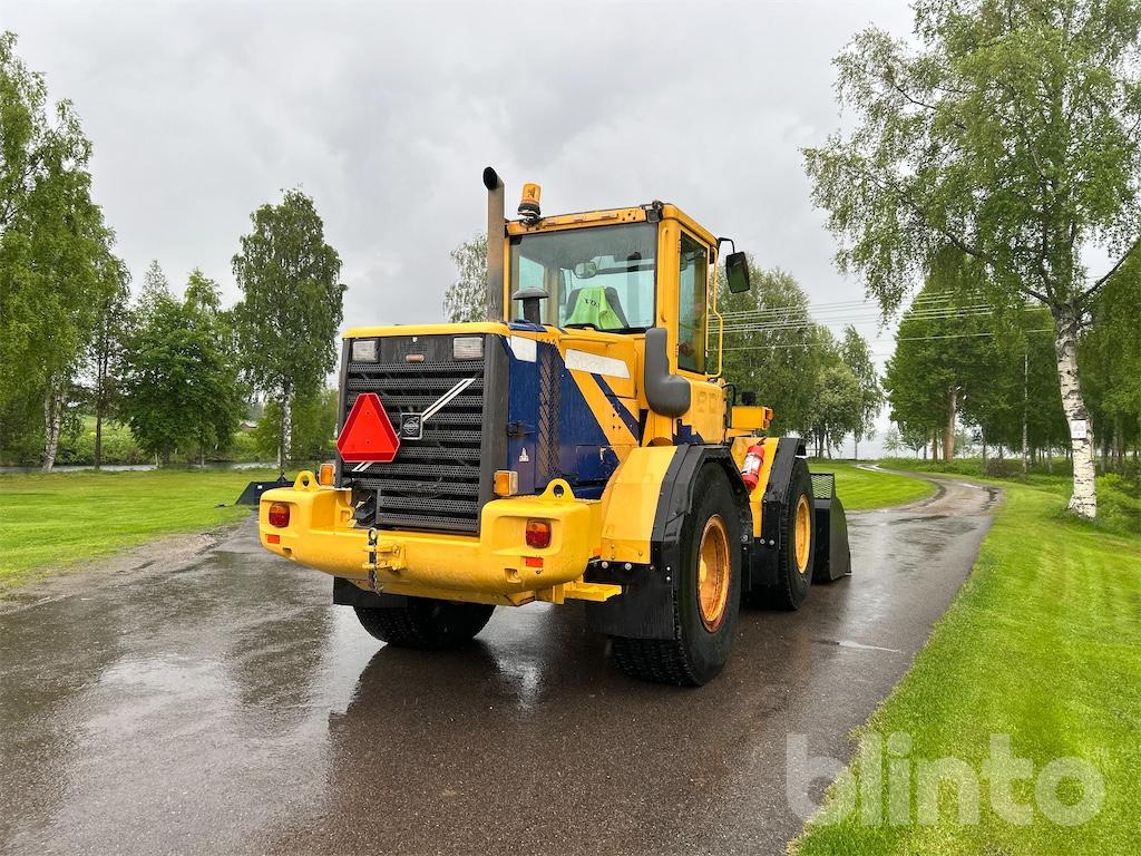 Wiellader VOLVO L70D Med Redskap