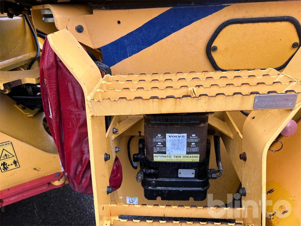 Wiellader VOLVO L70D Med Redskap