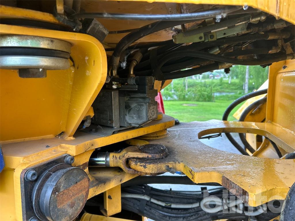 Wiellader VOLVO L70D Med Redskap