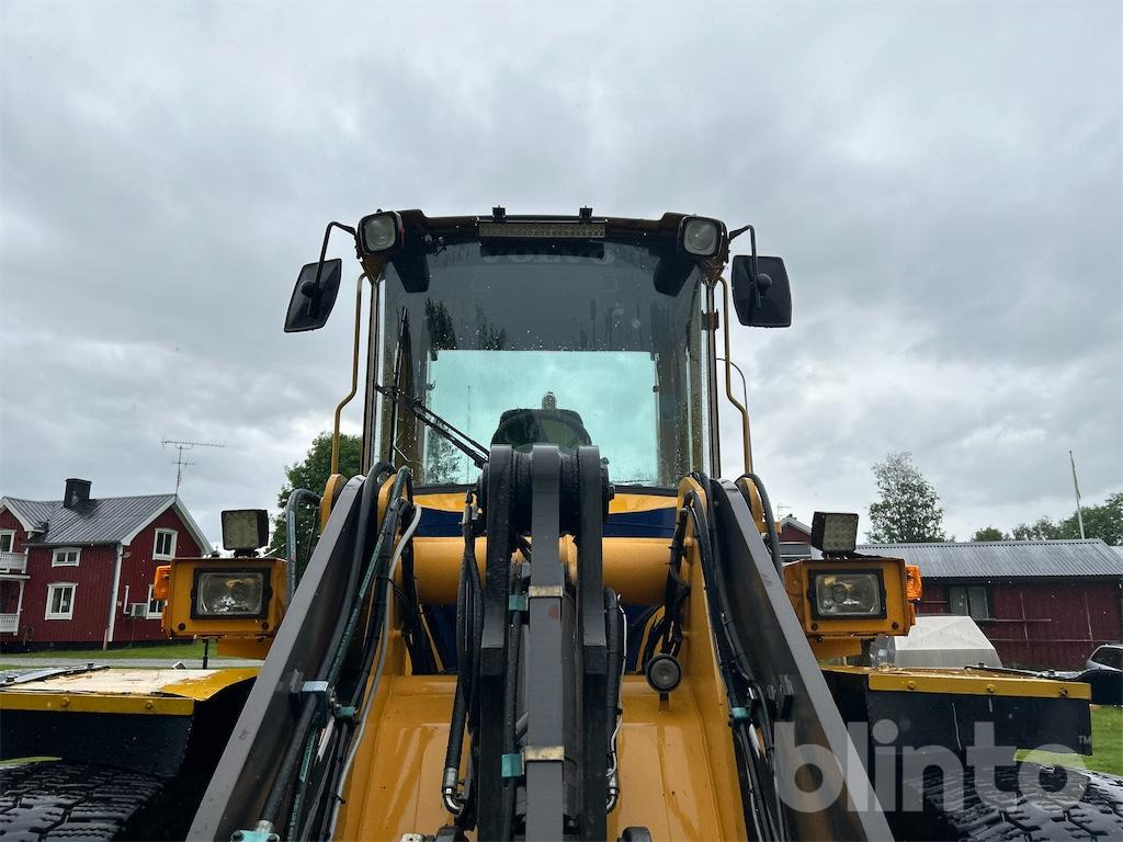 Wiellader VOLVO L70D Med Redskap
