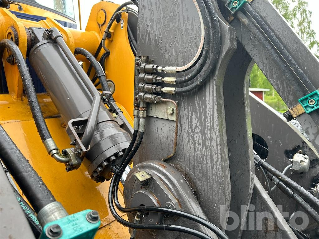 Wiellader VOLVO L70D Med Redskap