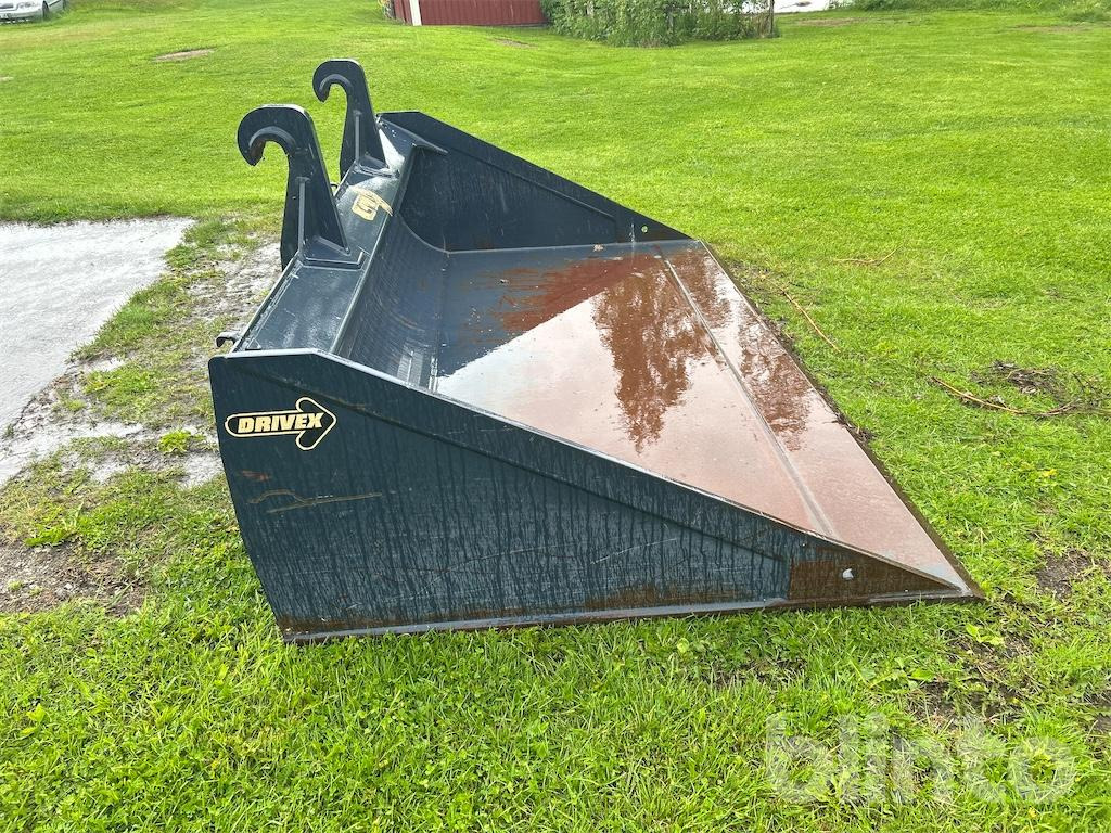 Wiellader VOLVO L70D Med Redskap