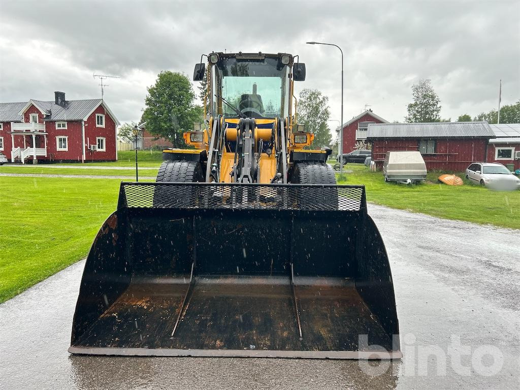 Wiellader VOLVO L70D Med Redskap