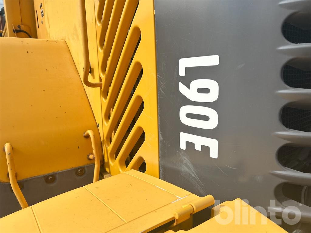 Wiellader VOLVO L90E