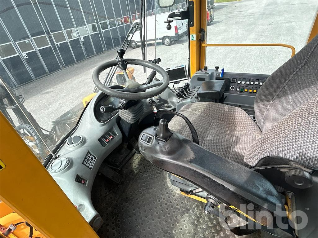 Wiellader VOLVO L90E