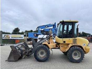 Wiellader VOLVO L 30 B PRO 3er Kreis Klappschaufel+Palettengabel