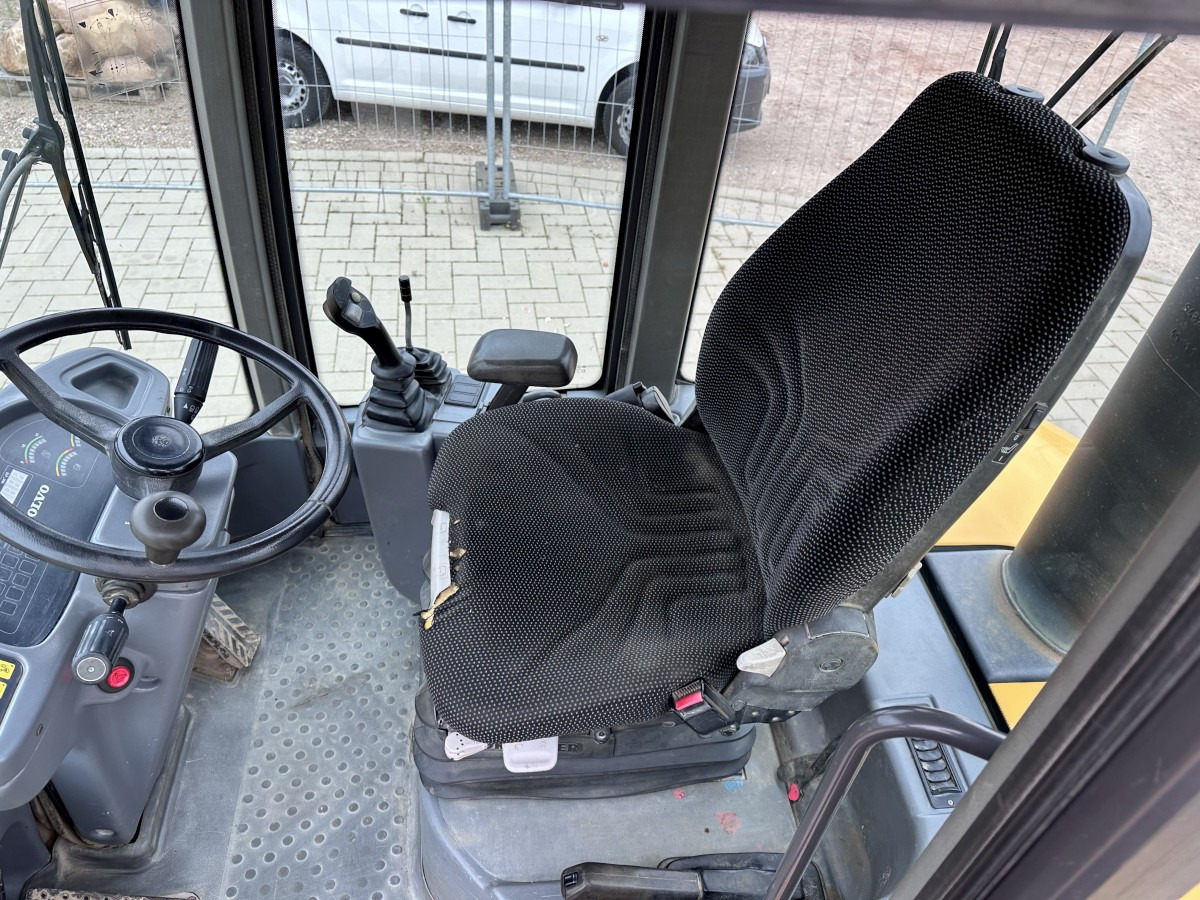 Wiellader VOLVO L 30 B PRO 3er Kreis Klappschaufel+Palettengabel