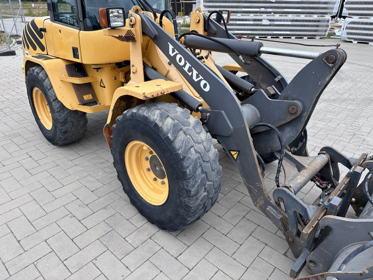 Wiellader VOLVO L 30 B PRO 3er Kreis Klappschaufel+Palettengabel
