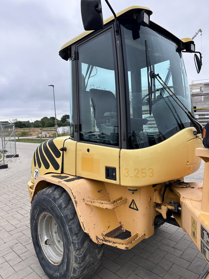 Wiellader VOLVO L 30 B PRO 3er Kreis Klappschaufel+Palettengabel