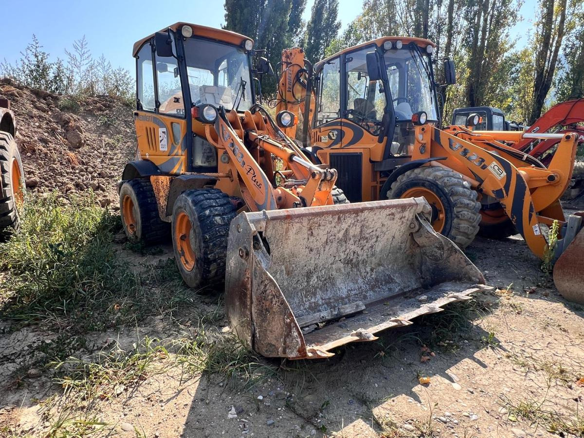 Wiellader Venieri 263B PLUS CHARGEUSE SUR PNEUS