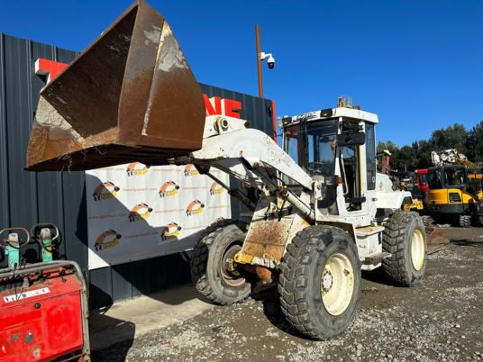 Wiellader Venieri Case 421B à 13 500 € HT