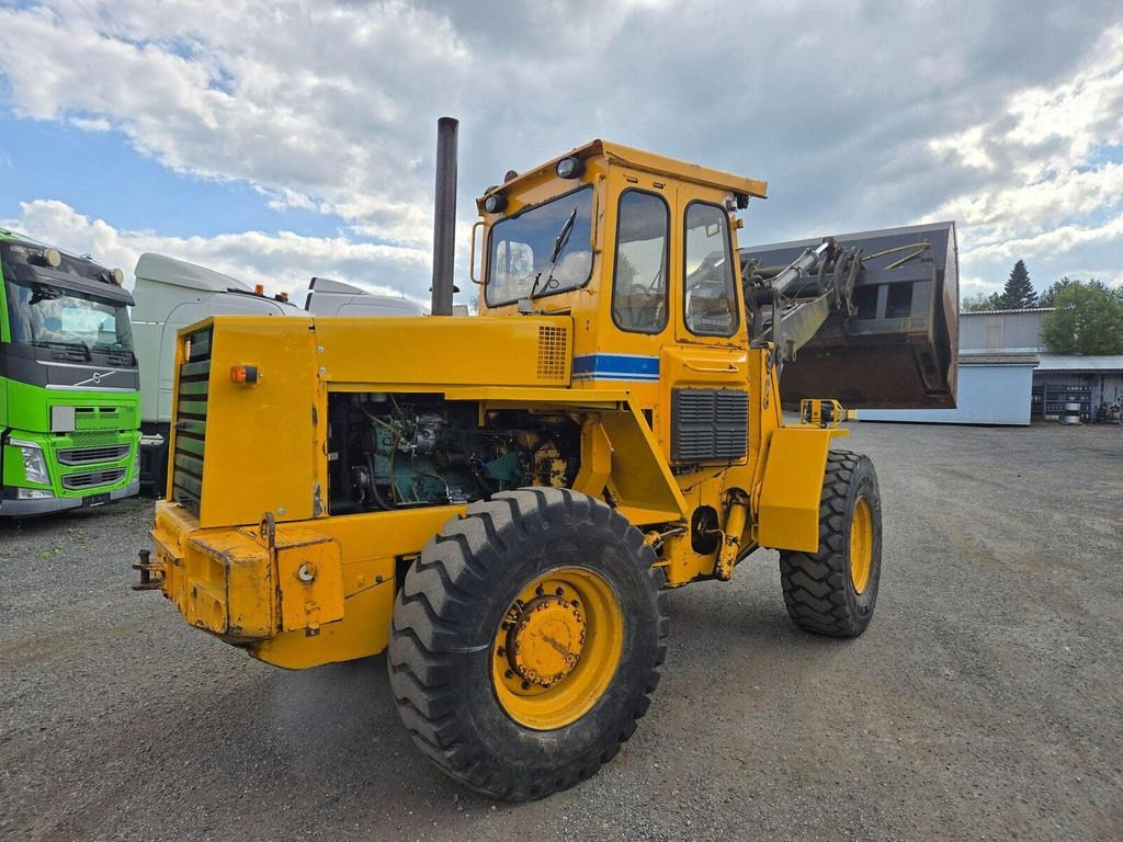 Wiellader Volvo 4200B