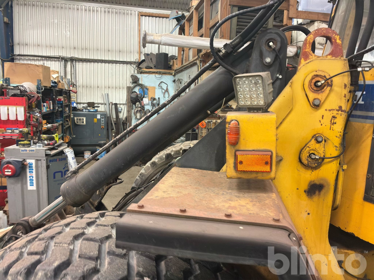 Wiellader Volvo 4400