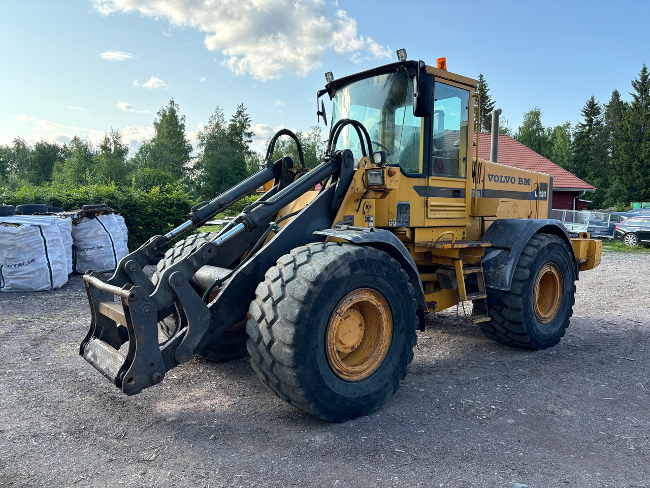 Wiellader Volvo BM L120