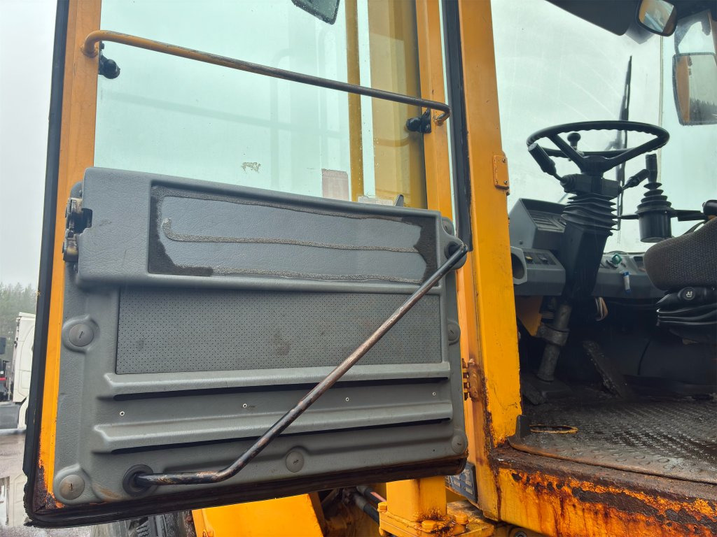 Wiellader Volvo BM L70B