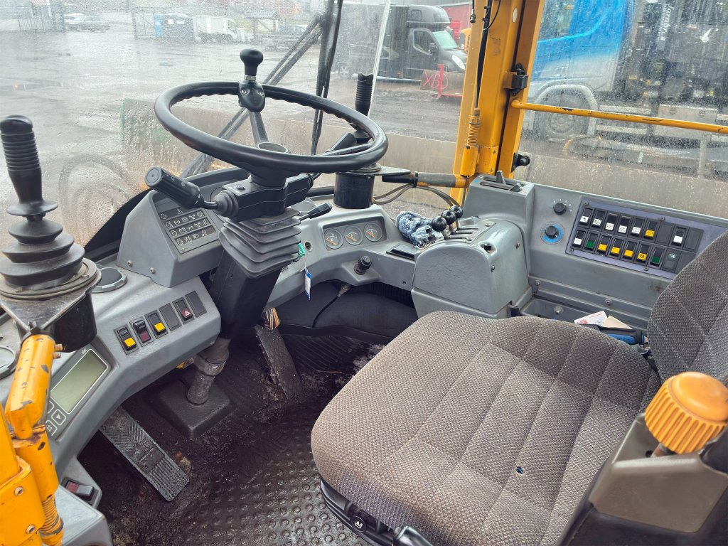 Wiellader Volvo BM L70B