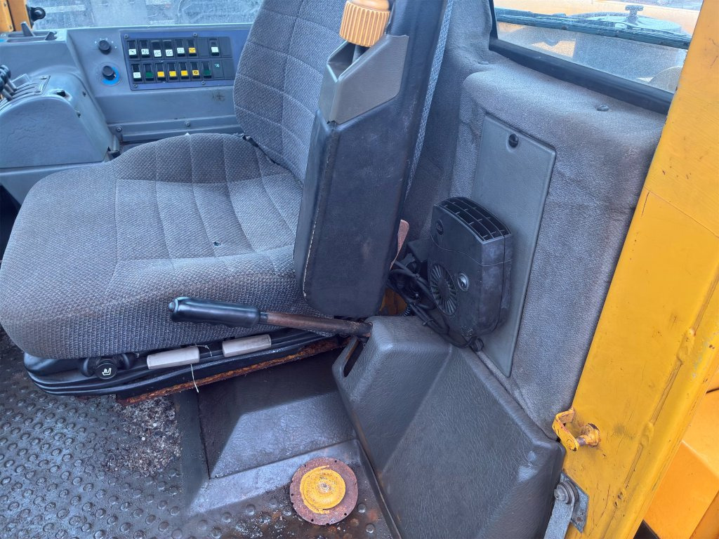 Wiellader Volvo BM L70B