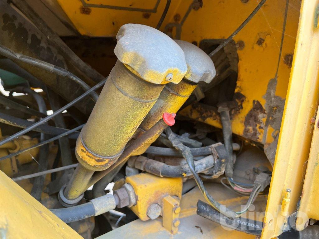 Wiellader Volvo BM L90