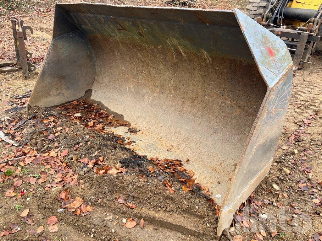 Wiellader Volvo BM L90