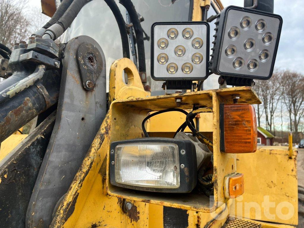 Wiellader Volvo BM L90