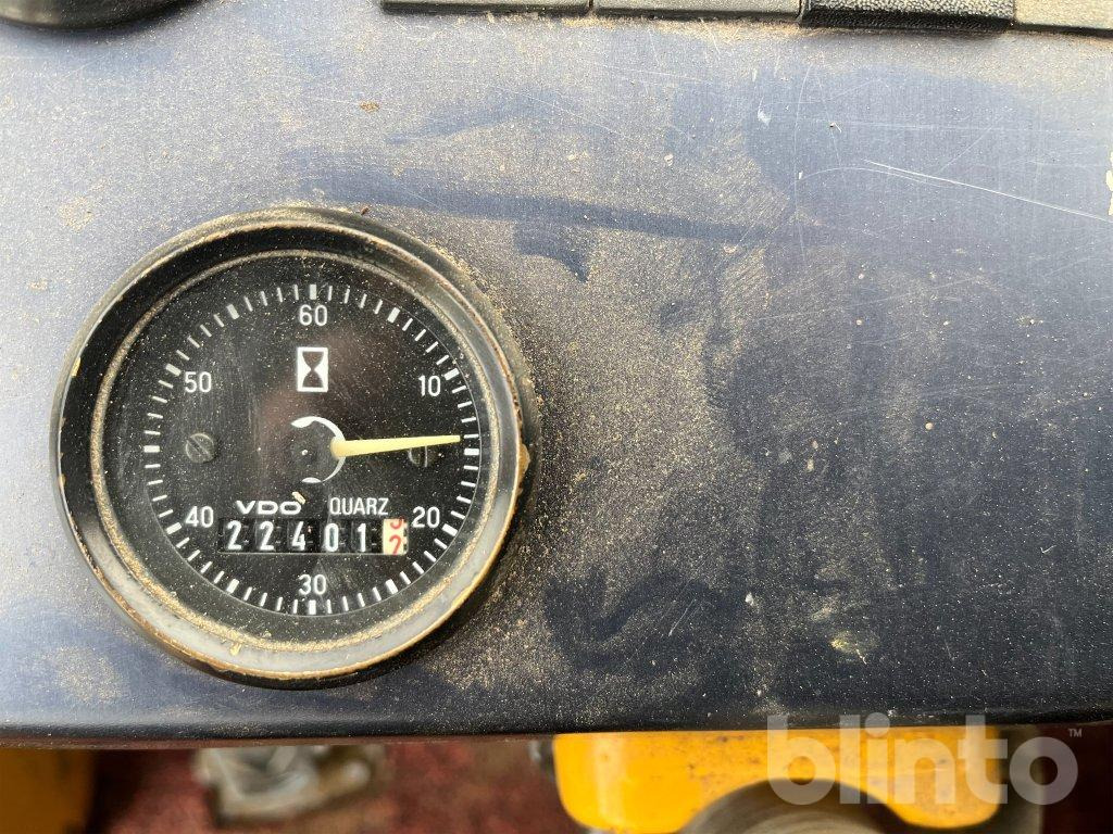 Wiellader Volvo BM L90