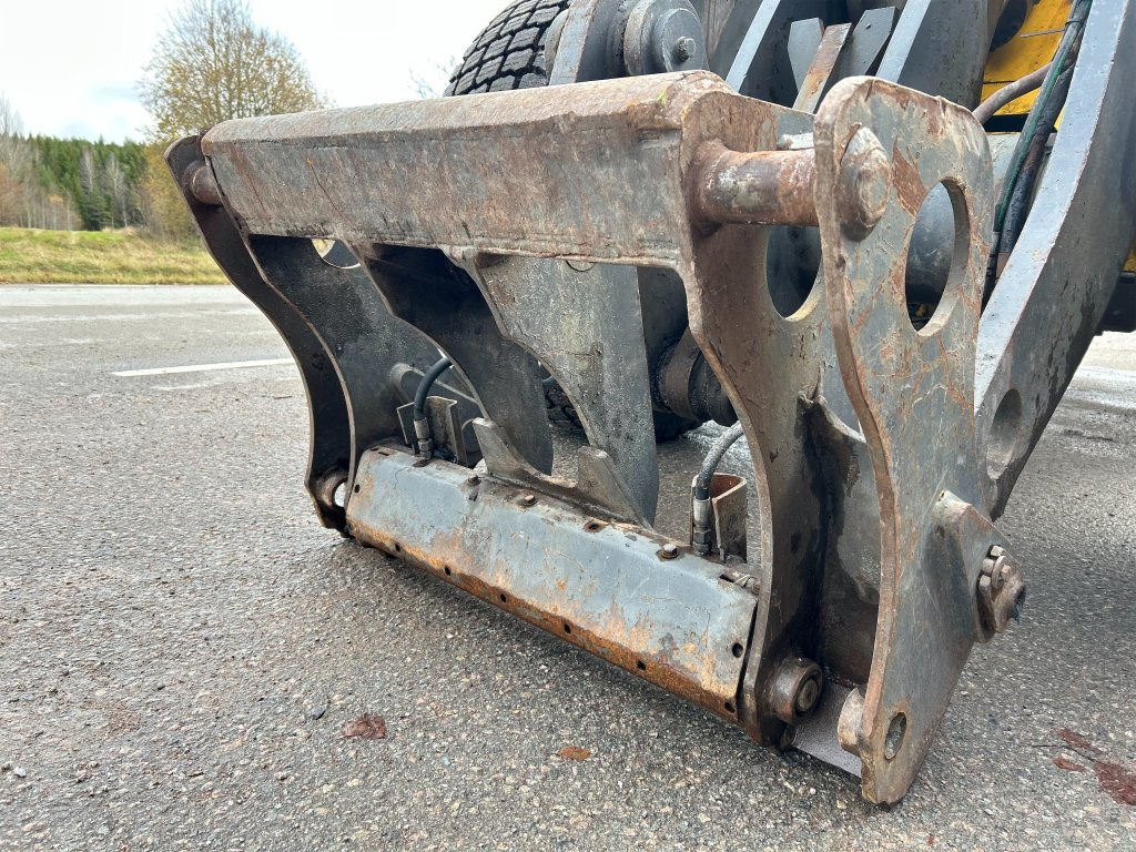 Wiellader Volvo BM L90C