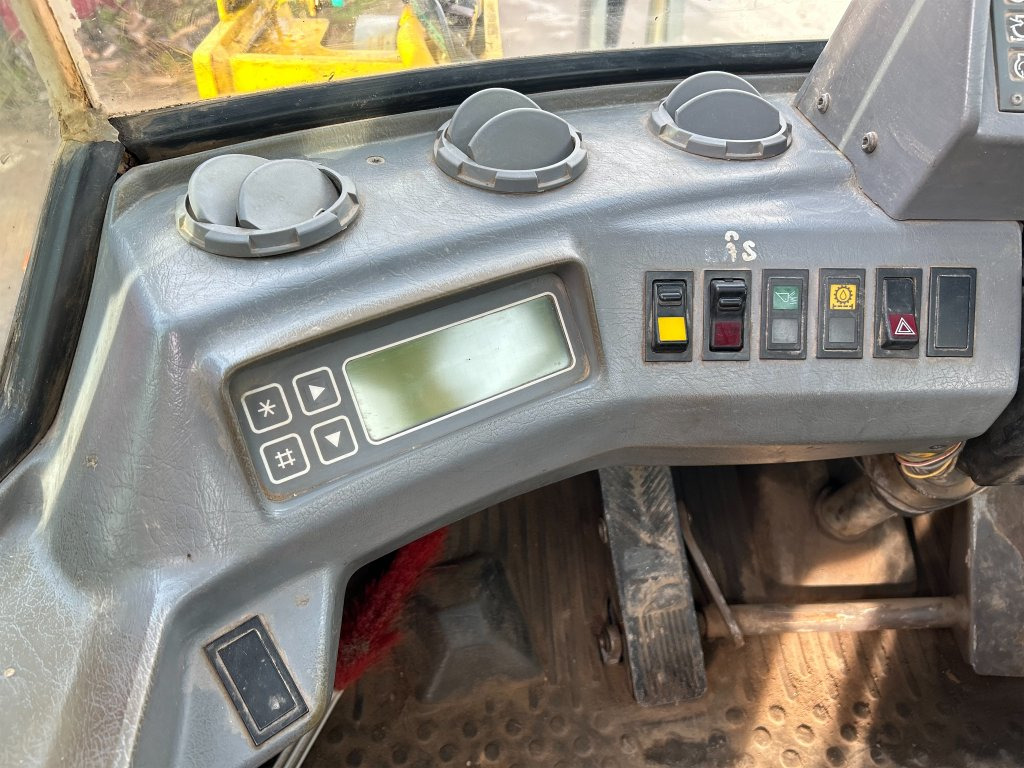Wiellader Volvo BM L90C