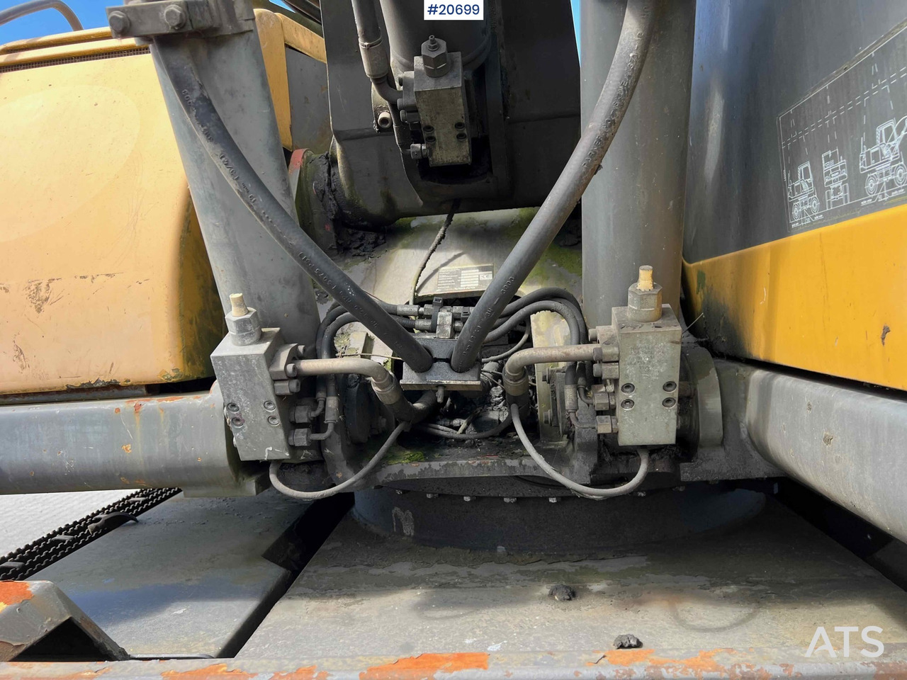 Wiellader Volvo EW160B hjulmaskin m/ støtte bein og skjær