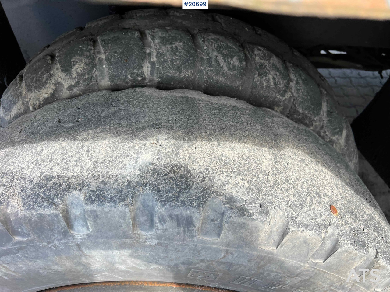 Wiellader Volvo EW160B hjulmaskin m/ støtte bein og skjær