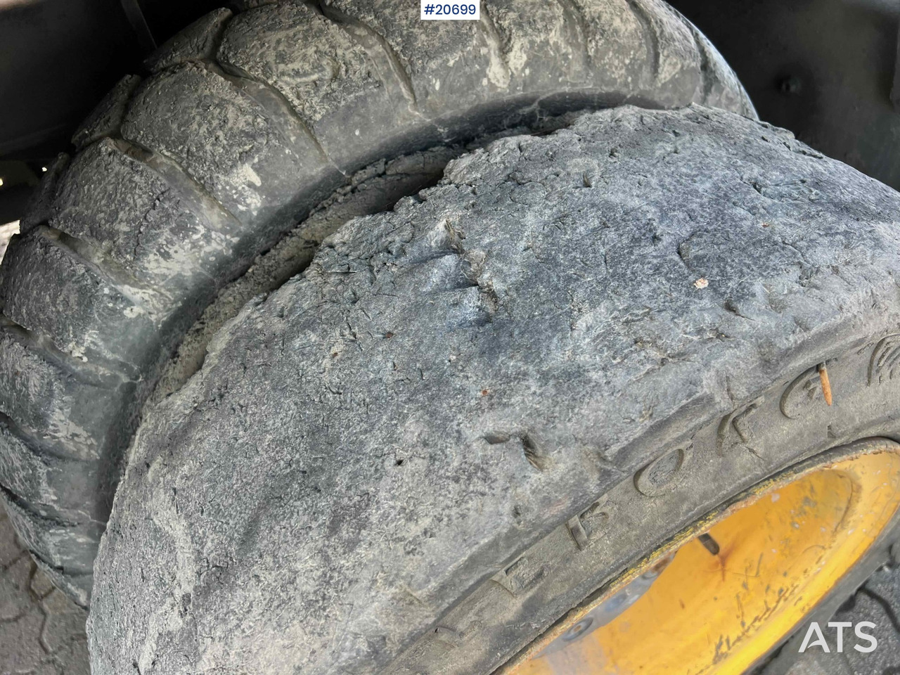 Wiellader Volvo EW160B hjulmaskin m/ støtte bein og skjær