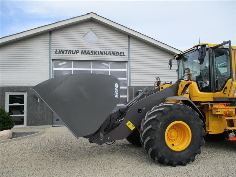 Wiellader Volvo HØJTIPSKOVL NORJE 4,2 m3 265cm bred og vendbar bol
