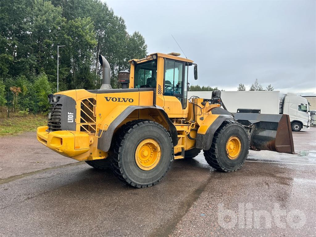 Wiellader Volvo L110F med skopa