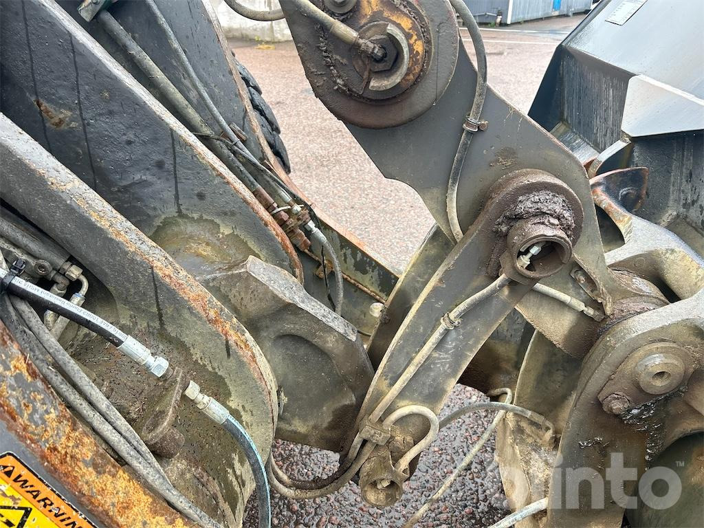 Wiellader Volvo L110F med skopa