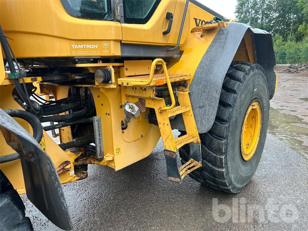 Wiellader Volvo L110F med skopa