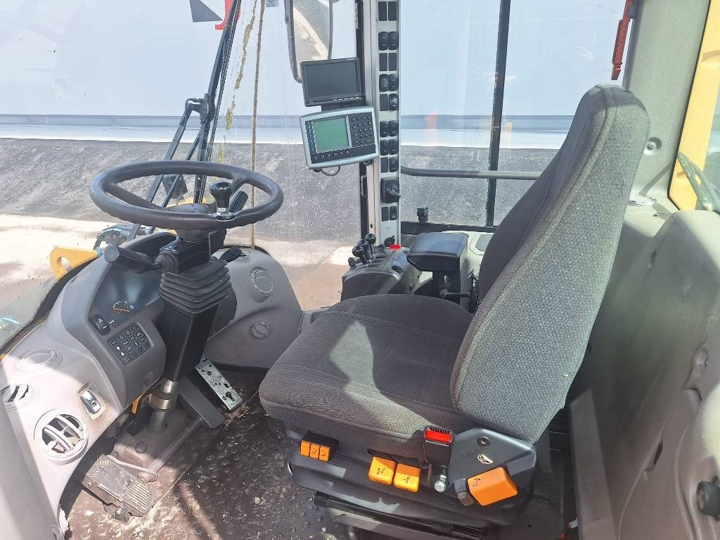 Wiellader Volvo L120F RASVARI, VAAKA