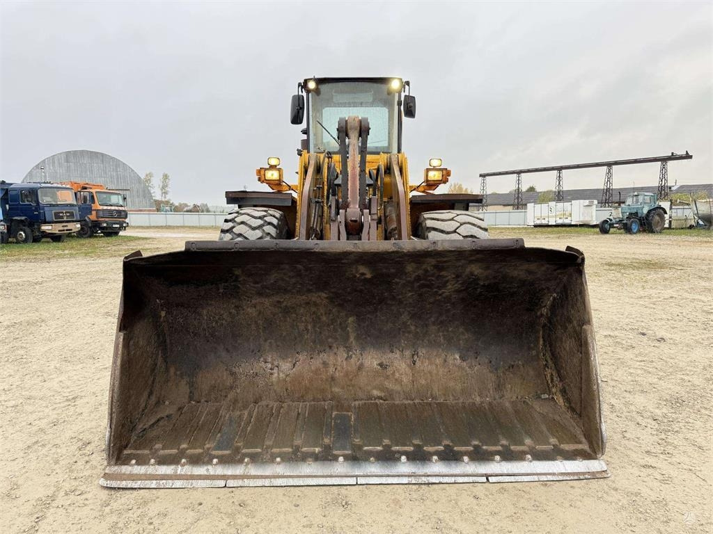 Wiellader Volvo L180C quick coupler