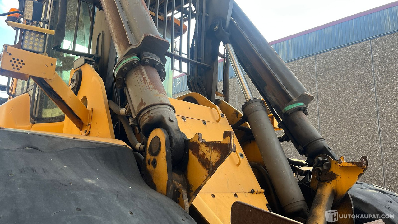 Wiellader Volvo L180F Highlift, Hamina