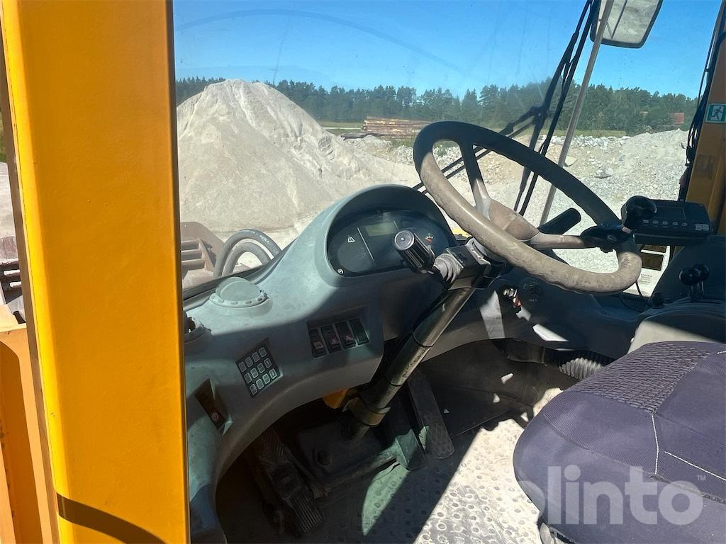 Wiellader Volvo L220D