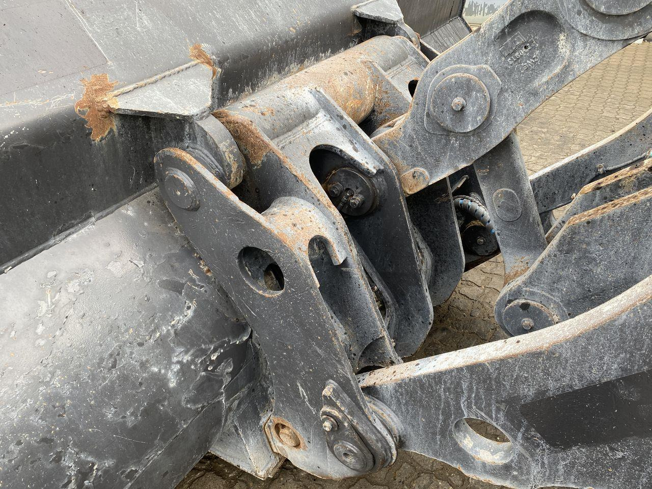 Wiellader Volvo L220G