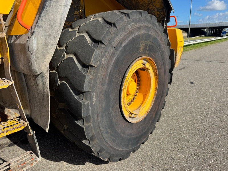 Wiellader Volvo L220H