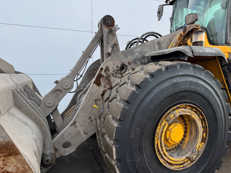 Wiellader Volvo L220H - Dutch Machine / CDC Steering / Auto Lube