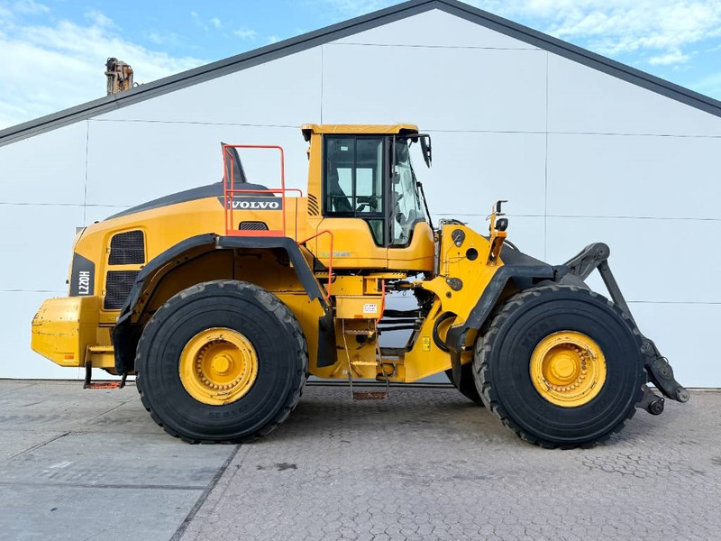 Wiellader Volvo L220H - German Machine / 3rd Function