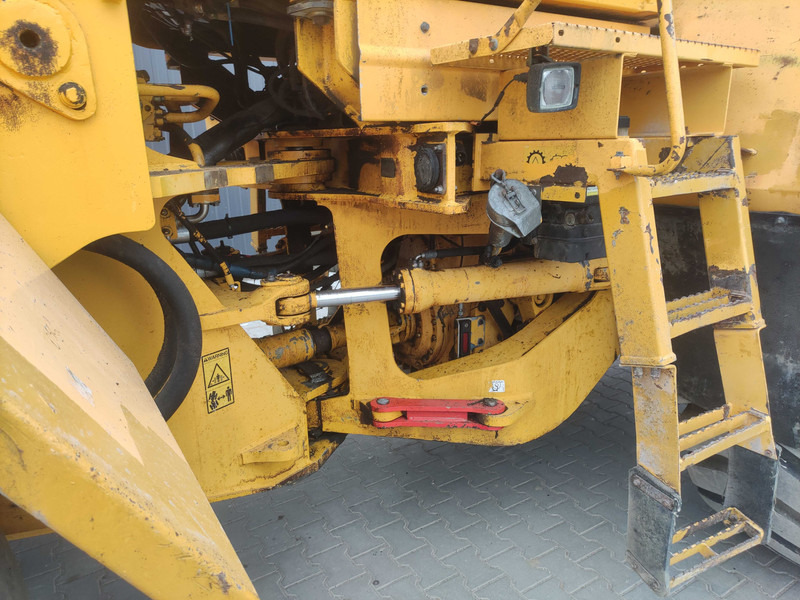 Wiellader Volvo L220 wheel loader