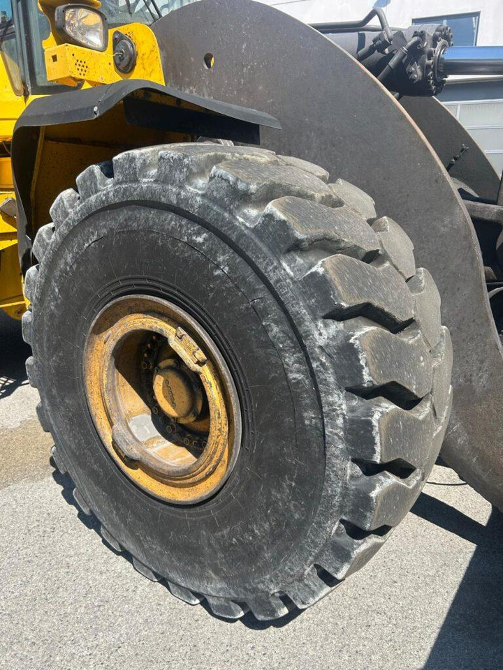 Wiellader Volvo L250G