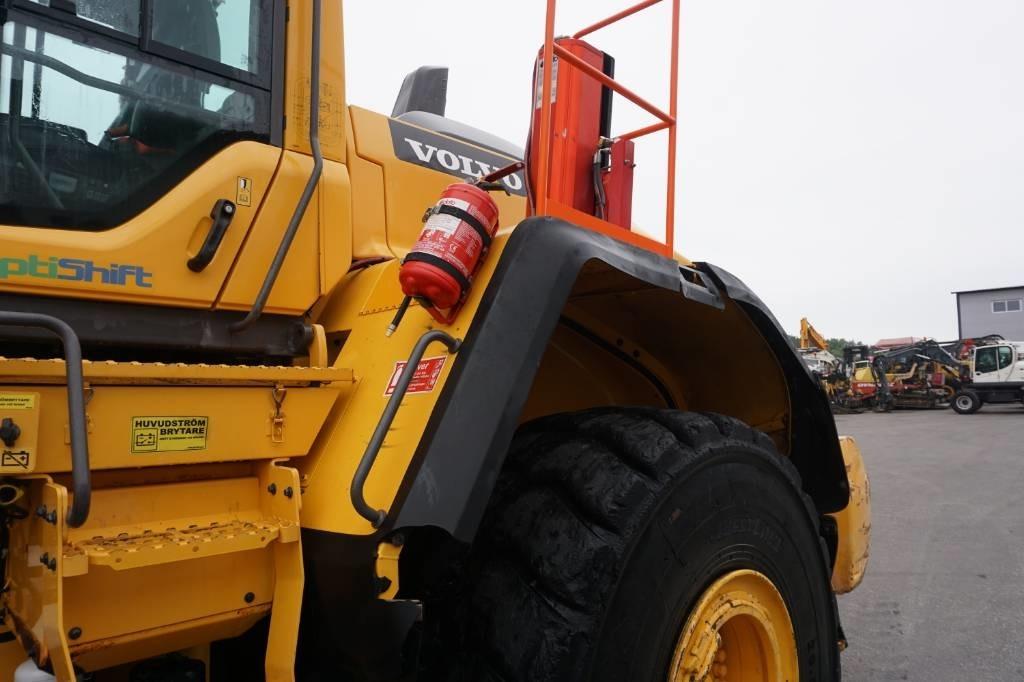 Wiellader Volvo L250H *Uthyres*