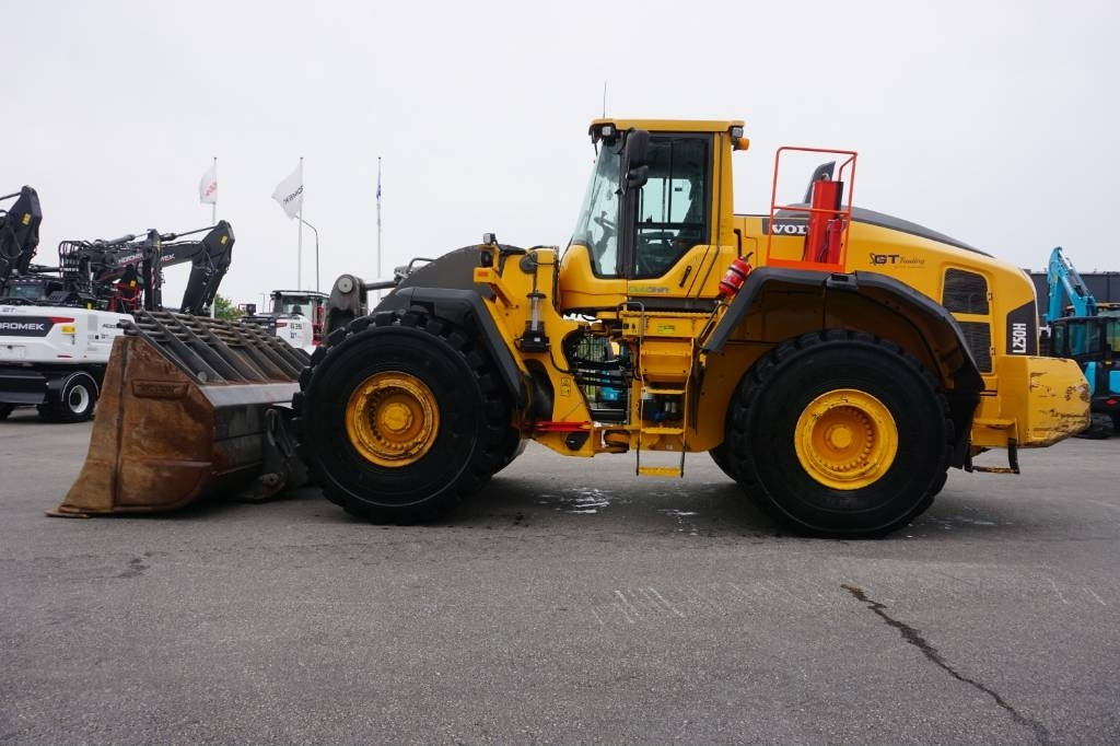 Wiellader Volvo L250H *Uthyres*