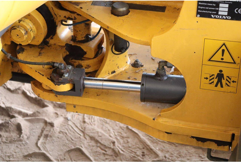 Wiellader Volvo L25F-P